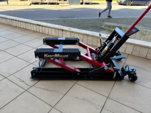 Elevador Hidráulico para Motas Kraft Müller – Macaco de Tesoura | Profissional