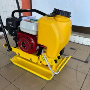 Placa Compactadora Vibratória a Gasolina NB1002 – 7HP | 11KN | 60kg | Com Depósito de Água