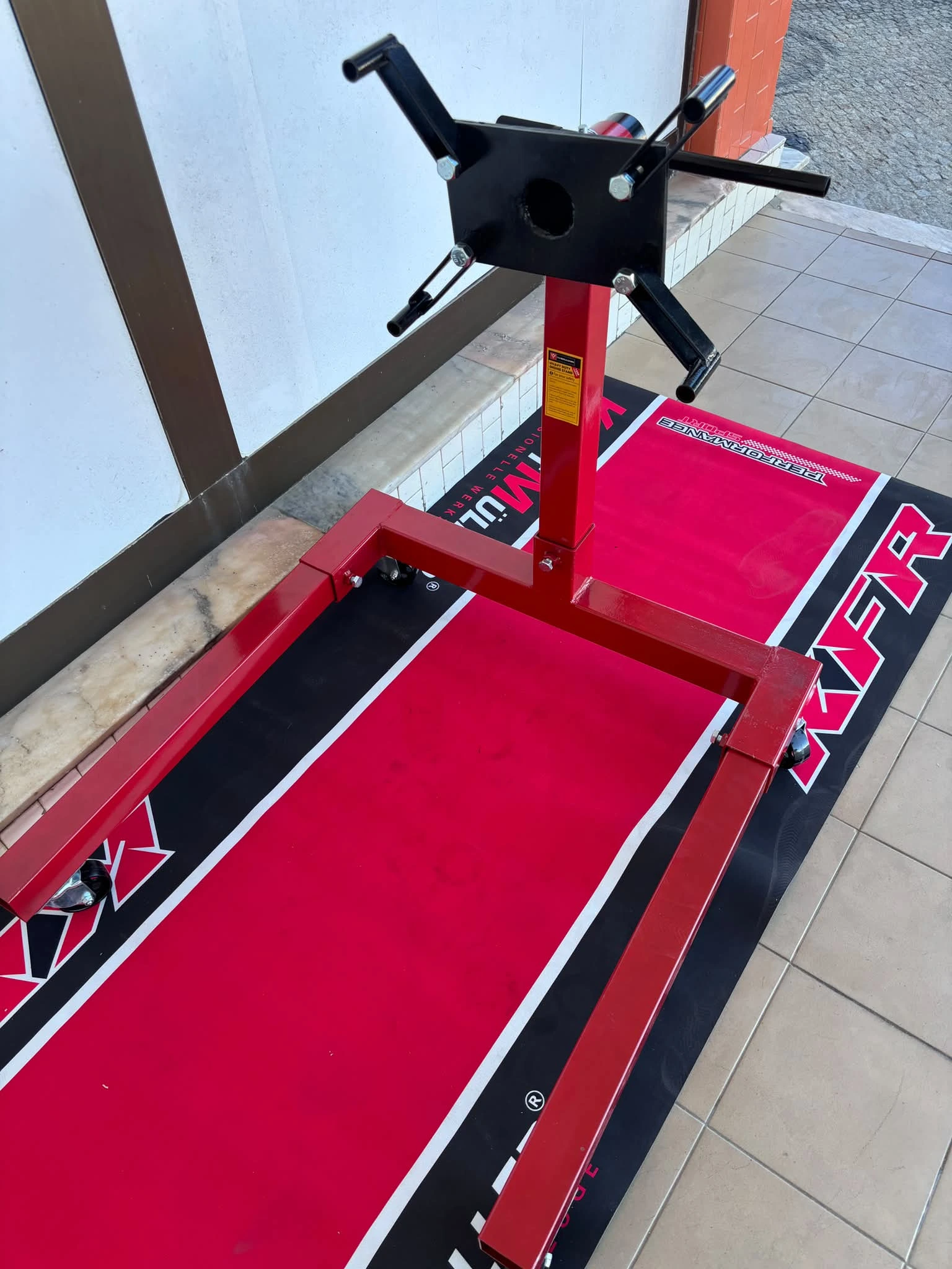 Suporte Rotativo de Motor Kraft Müller – 450kg | Profissional | Vermelho - Image 3
